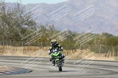 media/Dec-01-2025-Moto Forza (Mon) [[2daa91e15f]]/3-Beginner Group/Session 3 (Turn 3)/